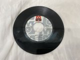 CAPLETON / RICKY'Madman'MYRIE　A)HUNT YOU / B)HURRICANE/VERSION