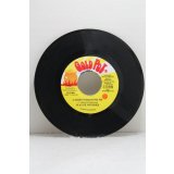 WAYNE WONDER　LADIES / SURROUND ME　RICHIE STEVENS / DAVID COLE　ACID ROCK